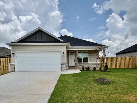 Photo of 1808 Bugg Street, Pea Ridge, AR 72751 (MLS # 1357561)