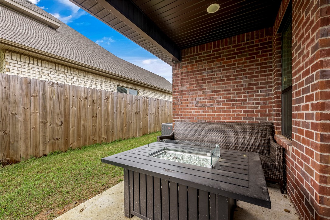 OSAGE HILLS SUB PH 1-BENTONVILLE - Residential