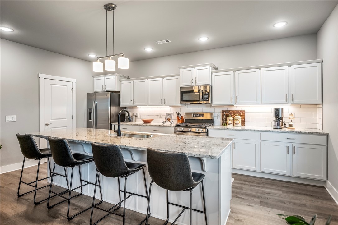 OSAGE HILLS SUB PH 1-BENTONVILLE - Residential