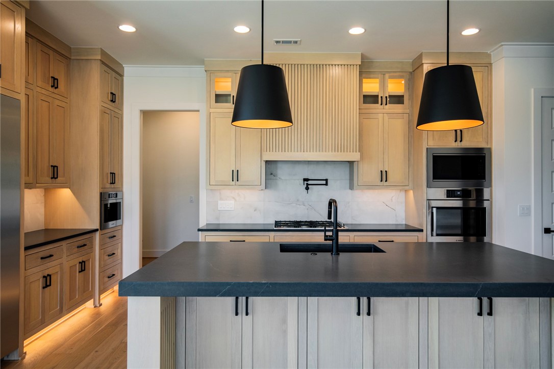 Shadow Valley Pud Ph Vii Rogers - Residential