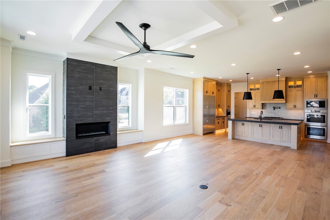 Shadow Valley Pud Ph Vii Rogers - Residential