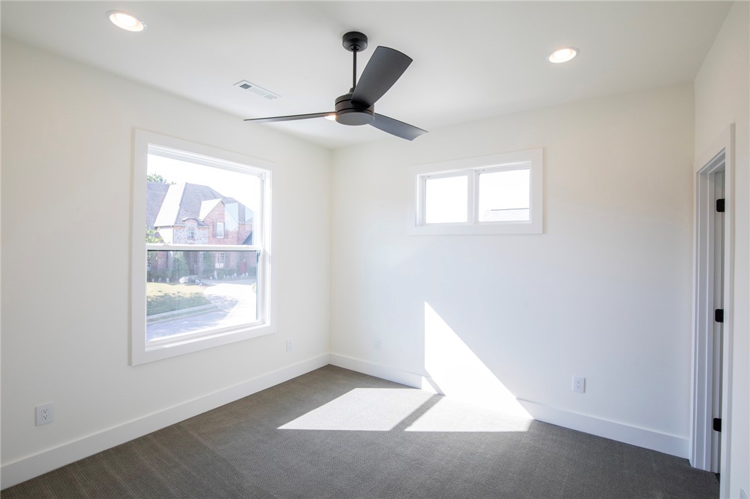 Shadow Valley Pud Ph Vii Rogers - Residential