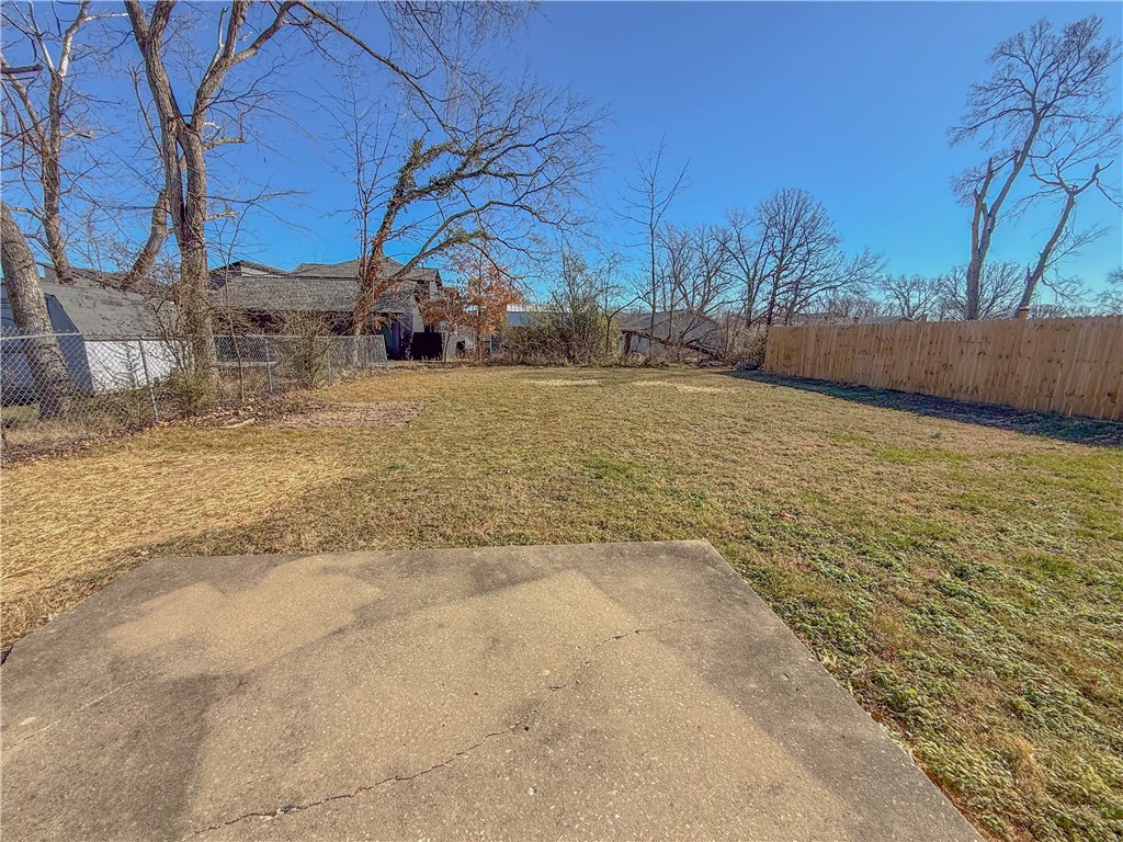 - - Residential Lease