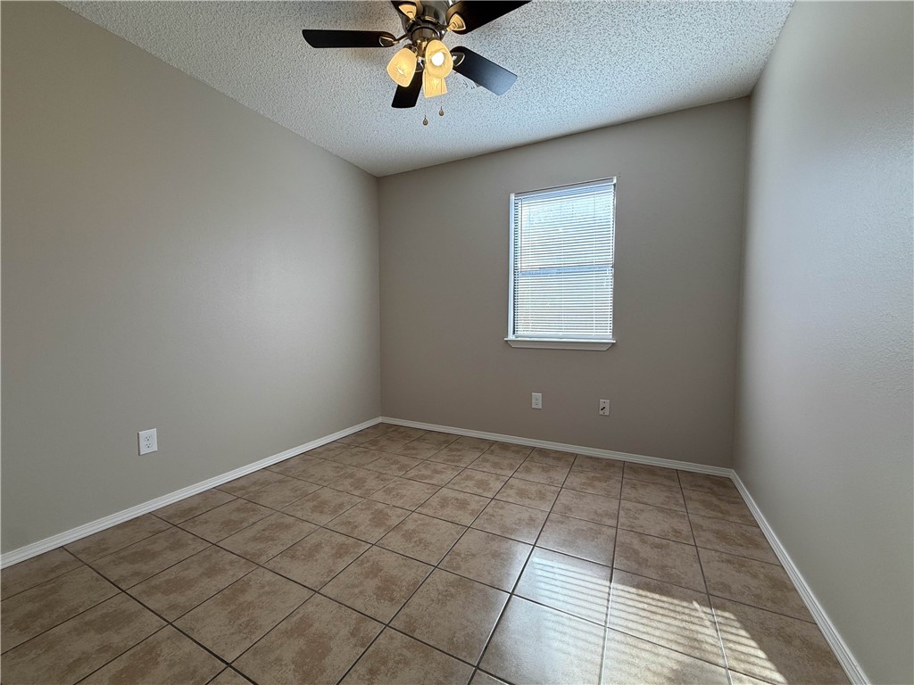 - - Residential Lease