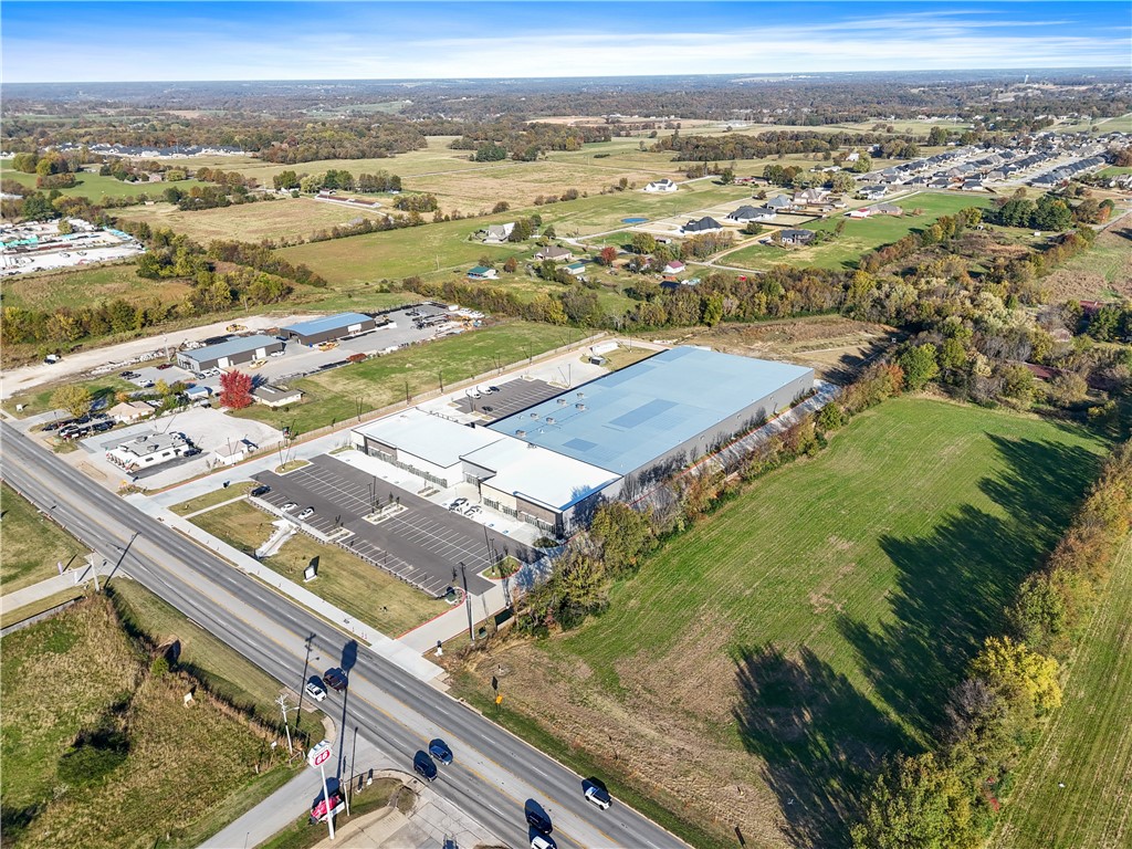 Tontitown Outlots - Commercial Lease