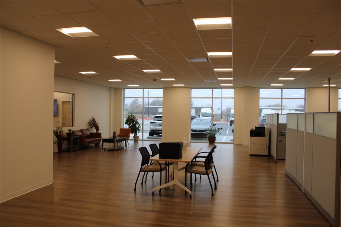 Tontitown Outlots - Commercial Lease