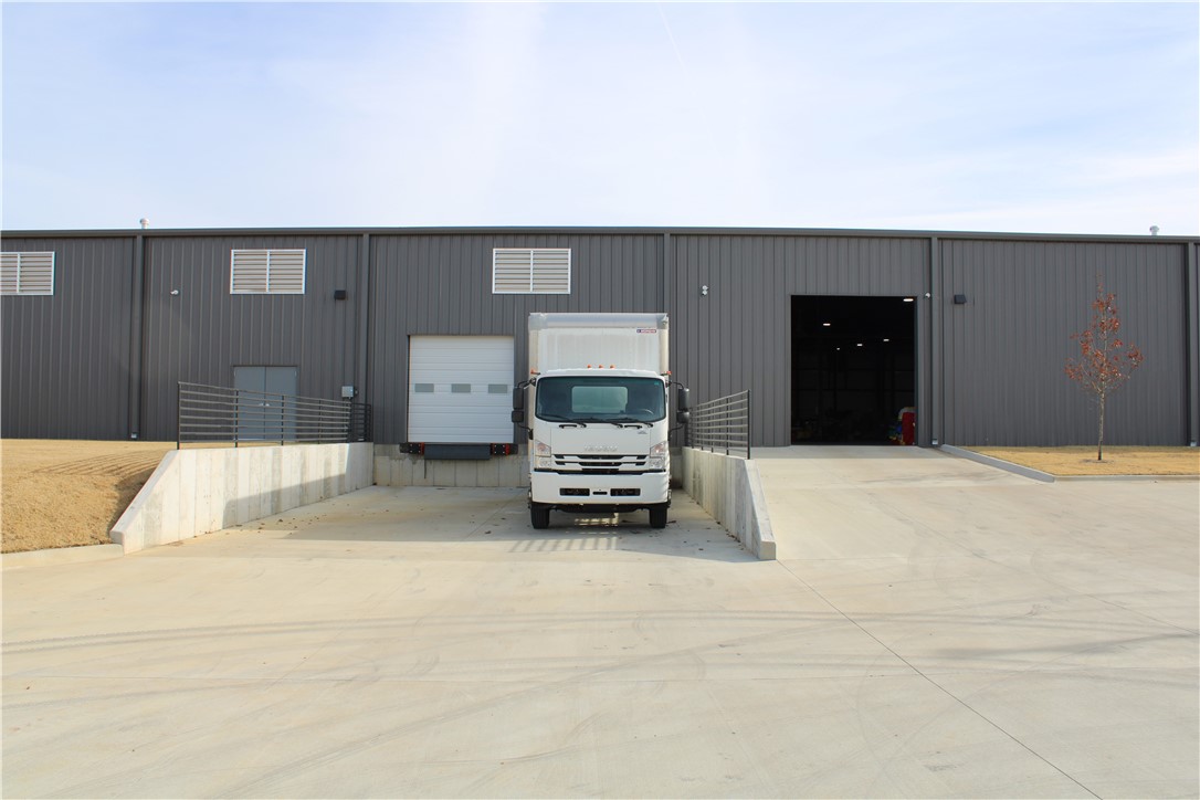 Tontitown Outlots - Commercial Lease