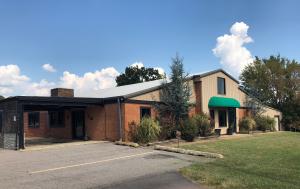 MULTIPURPOSE COMMERCIAL BUILDING ON MAIN STREET!! There's an immense warehouse, office spaces, retail potential & a lot of storage! Theinside spaces are vast & modern, offering a conference room, 2 kitchens & much more! FOR SALE OR LEASE!!