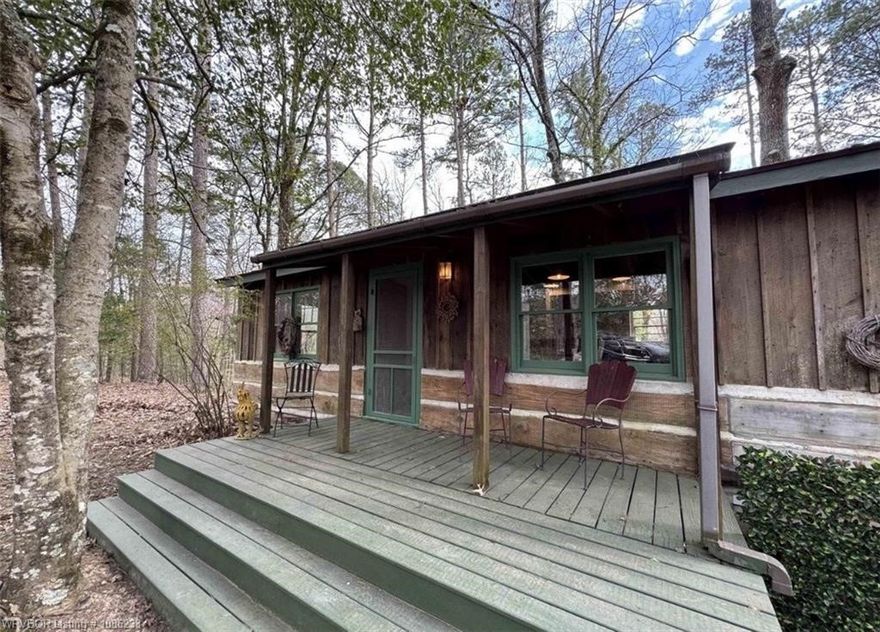Cabin near Ouachita.  Minutes from Shangri-La resort.