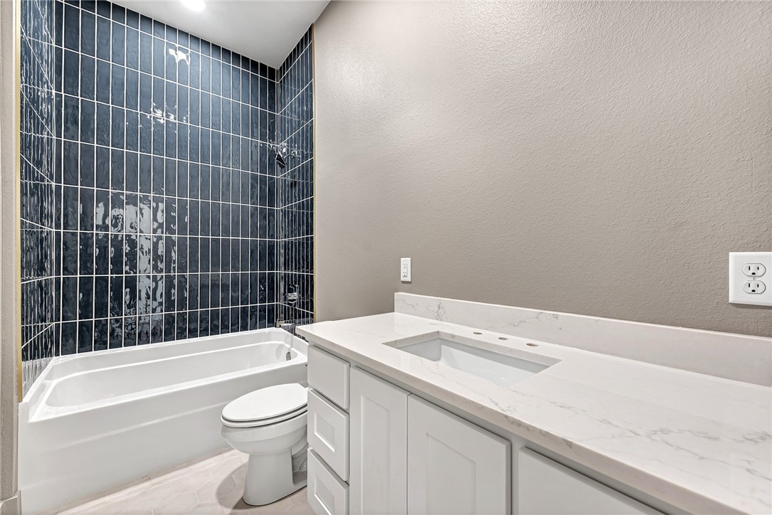 Bluffs Sub, The Bentonville - Residential