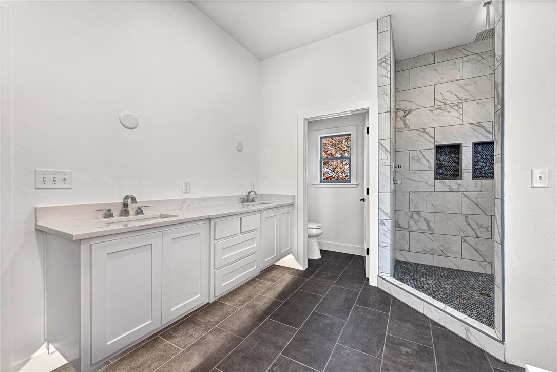 Bluffs Sub, The Bentonville - Residential