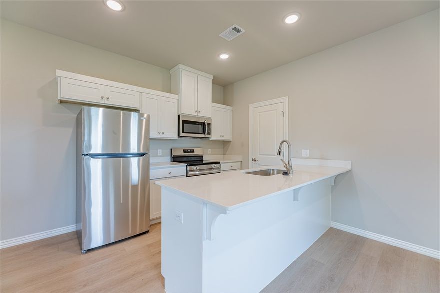 Unique and modern best describe these 3 bed 2.5 bath Brand New Construction Duplexes in SW Bentonville. Lots of amenities that include granite counter tops, luxury vinyl Plank flooring throughout, 2" faux wood blinds, upstairs study nook, ALL appliances, private covered back patio and more. Walking distance to Bentonville's newest Creekside Park, a 35-acre community park, with regulation cricket field, pickleball courts, evening-lit dog park, splash pad, playground and passive recreation space with a group pavilion. Close to everything Bentonville has to offer.  **Pics may not be of exact unit**