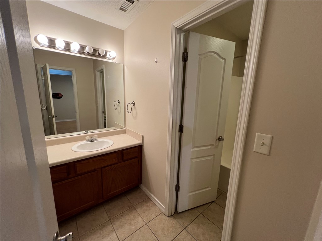 Ravenwood Dev Ph 4 Siloam Spgs - Residential Lease