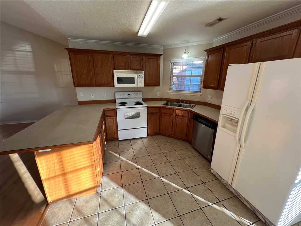 Ravenwood Dev Ph 4 Siloam Spgs - Residential Lease