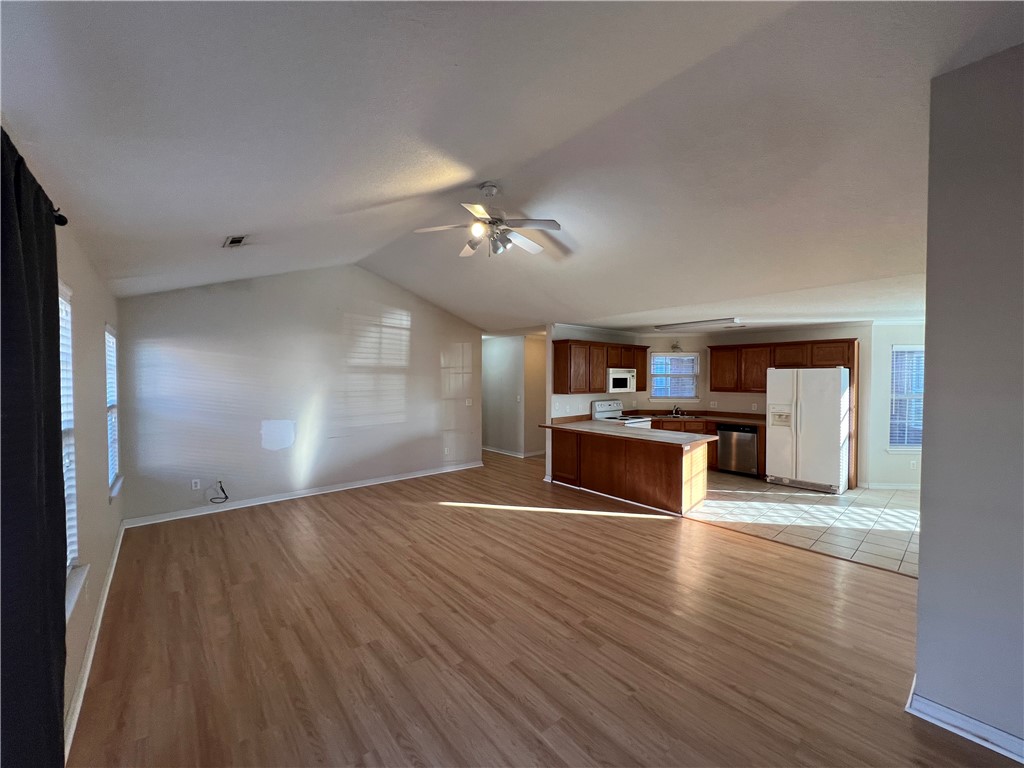 Ravenwood Dev Ph 4 Siloam Spgs - Residential Lease