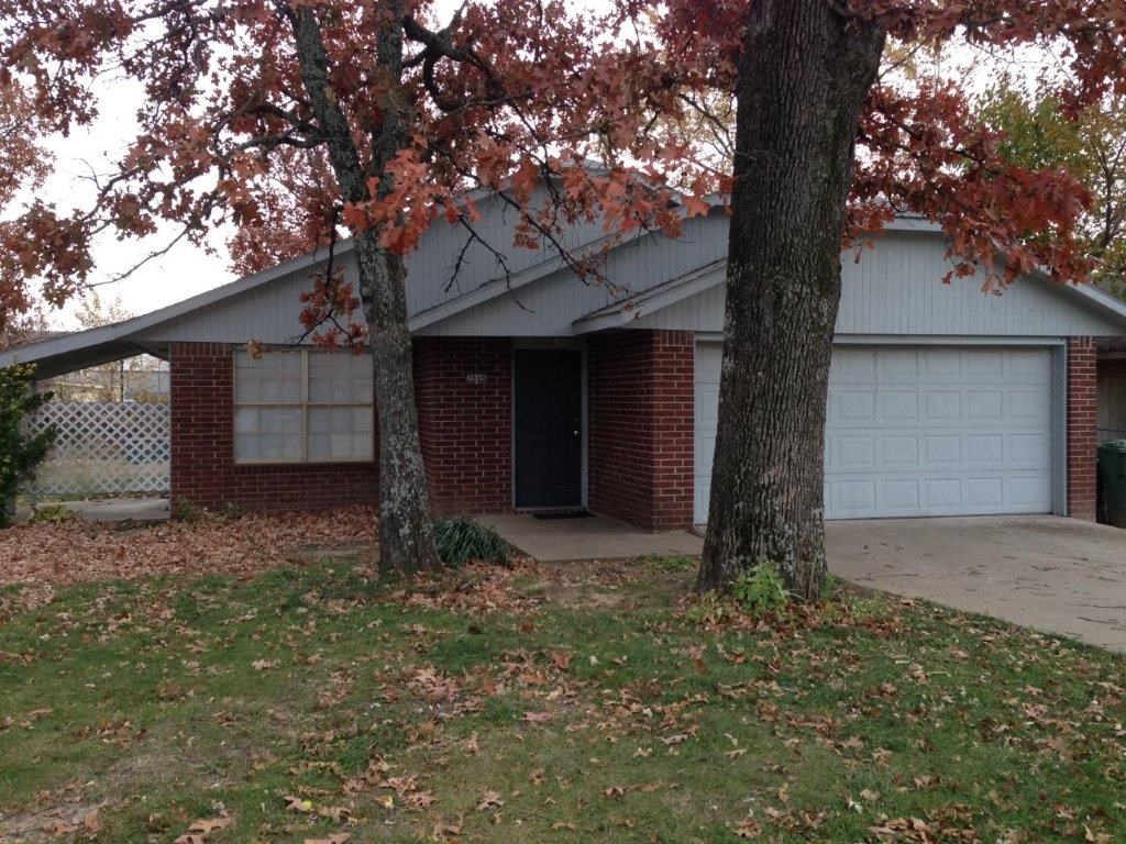 3-bedroom 2 bath - Close to shopping and schools - Vinyl plank floors throughout.
