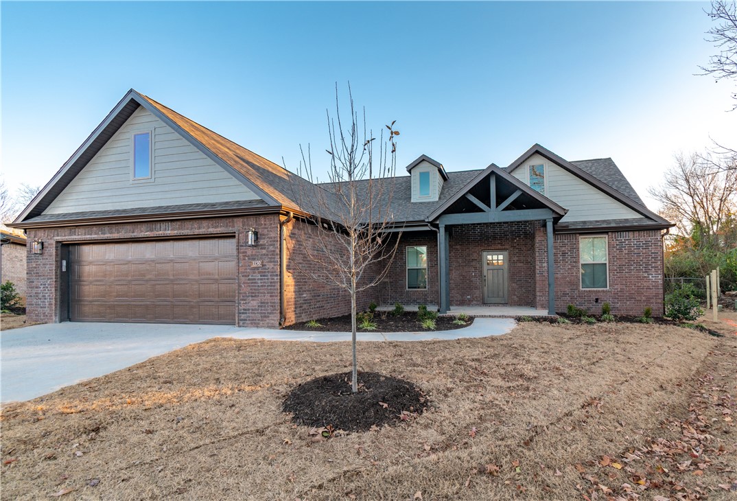 Fantastic brand new open concept with split floor plan. Large rear porch, wired for security system, utility room off master closet, large walk in pantry, in cul de sac.