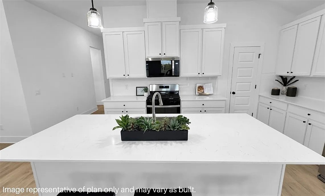 HUBER PLACE PH I CENTERTON - Residential Lease