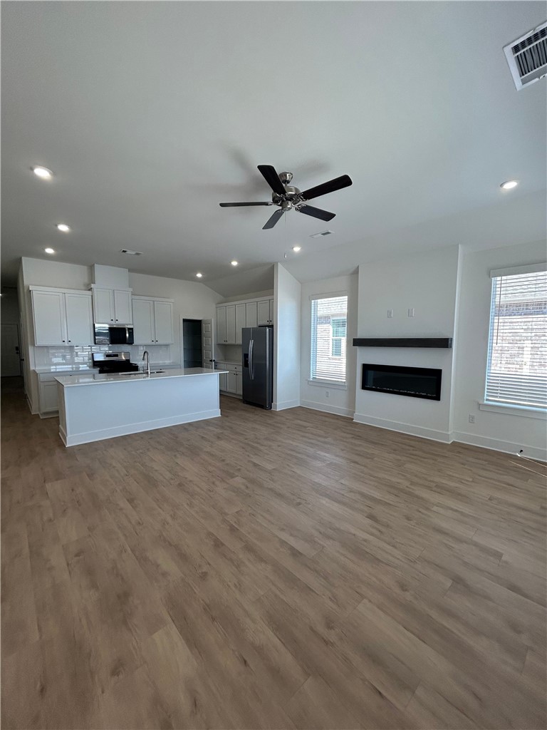 HUBER PLACE PH I CENTERTON - Residential Lease