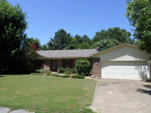 Beautiful home in a great subdivision with a secluded feel but close to work, schools and shopping. This one owner, smoke and pet free home offers 2400sft m/l with 4 bedrooms and 3 bathrooms as well as tons of built ins! This home has a spacious master bed/bath with 2 walk in closets, whirlpool tub and makeup counter as well as three additional bedrooms and two additional baths, perfect for a large family! Cathedral ceiling and a living room wired for speakers, 2 hot water tanks, a formal dinning room with an excellent view of the back yard, an entertainment room with wine racks, wet bar and built ins for entertaining and social events. The backyard is park-like with large trees, flowering shrubs, privacy fence, a deck, rock work, outdoor stereo speakers and more!