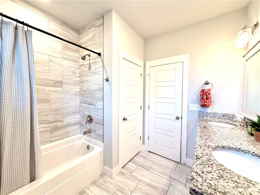 Sugar Creek Residence Cmnty Ph I - Residential