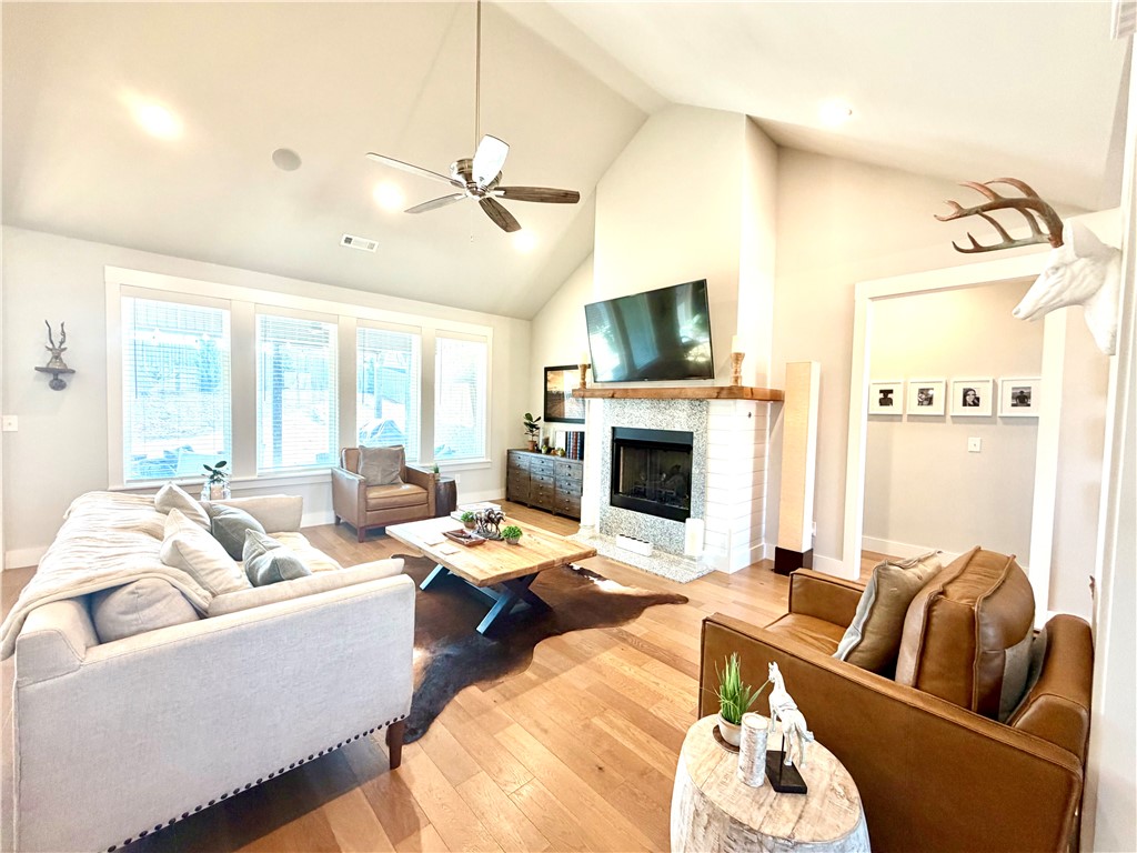 Sugar Creek Residence Cmnty Ph I - Residential