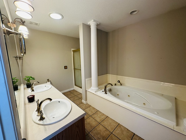 Carriage Square Sub Bentonville - Residential