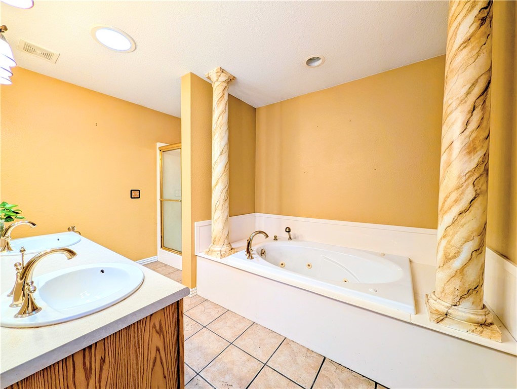 Carriage Square Sub Bentonville - Residential