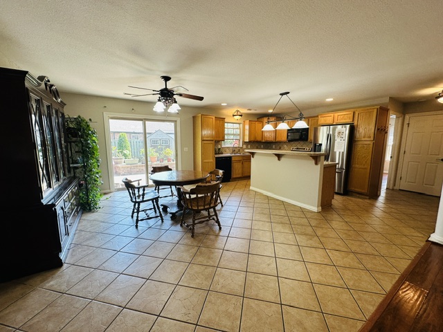 Carriage Square Sub Bentonville - Residential