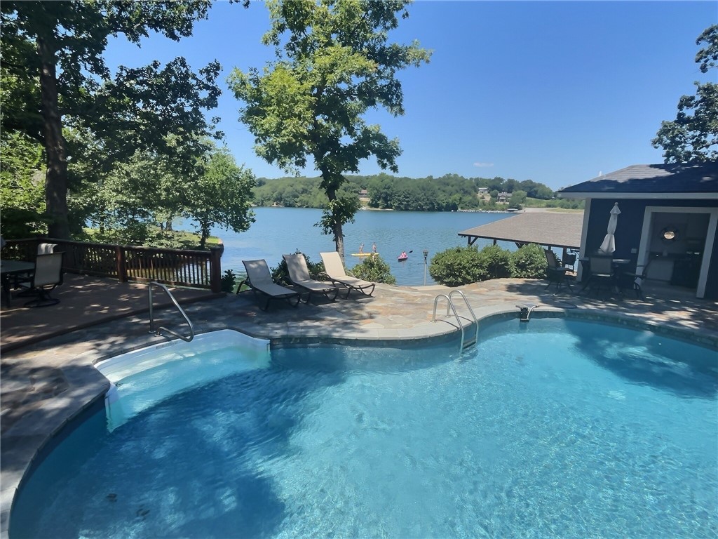 Churchill Sub Bvv - Residential