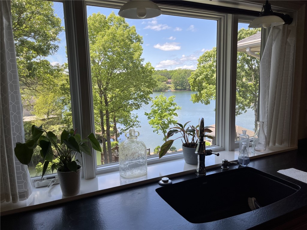 Churchill Sub Bvv - Residential