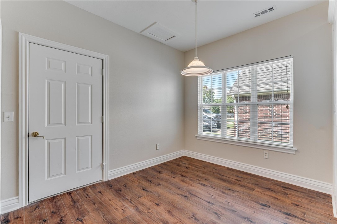 Ridgecrest Meadows Ph 1 Rogers - Residential