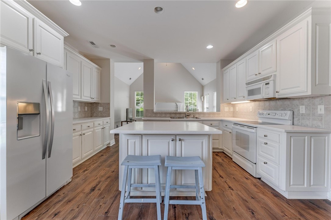 Ridgecrest Meadows Ph 1 Rogers - Residential