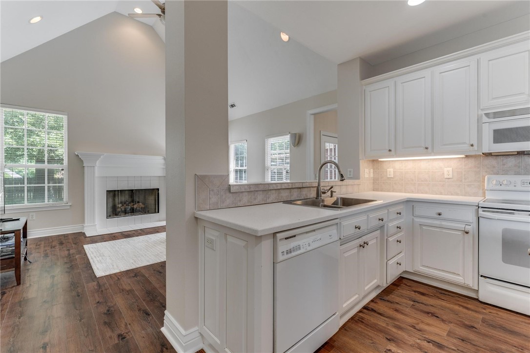 Ridgecrest Meadows Ph 1 Rogers - Residential