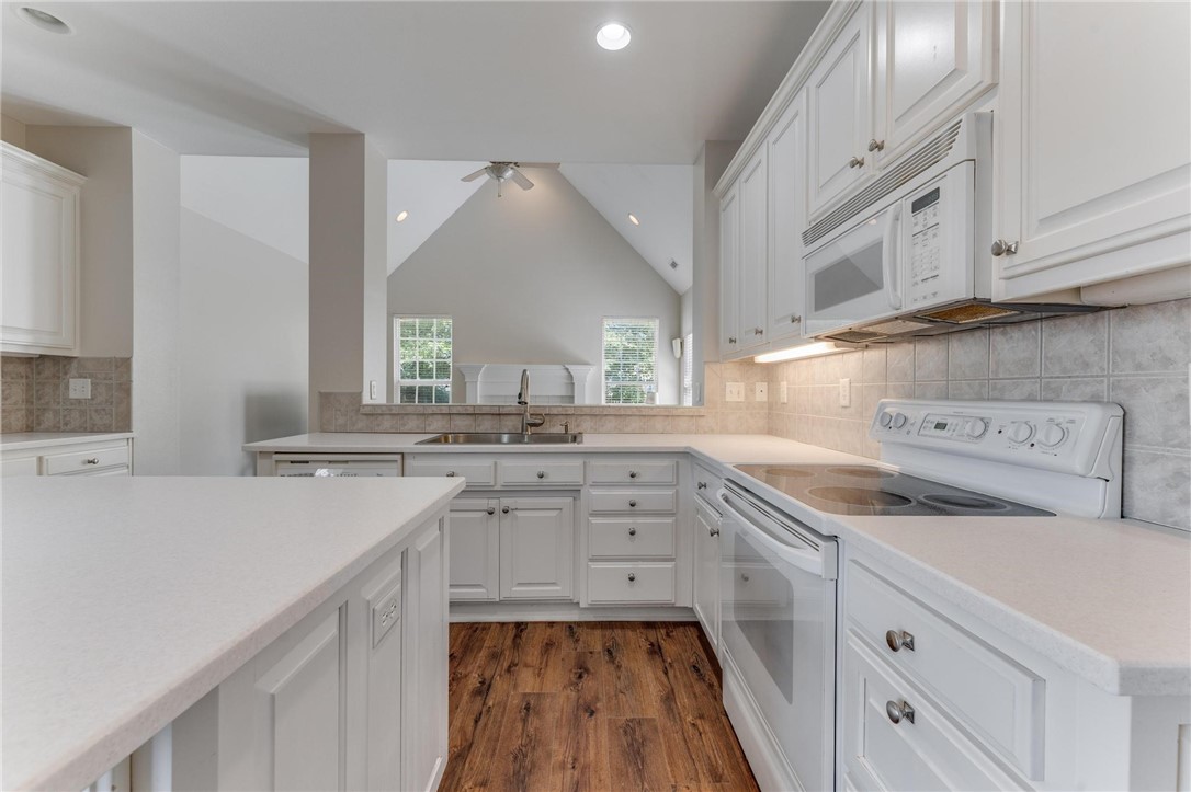 Ridgecrest Meadows Ph 1 Rogers - Residential