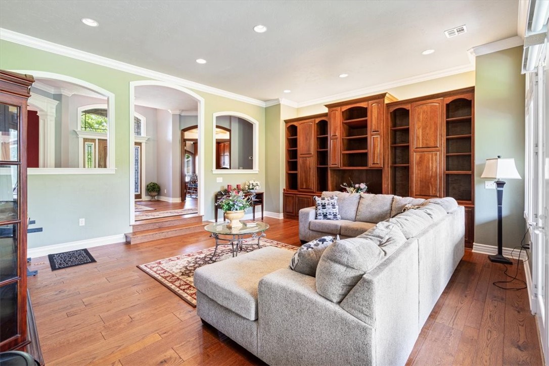 Dawn Hill C C Resort Rurban - Residential