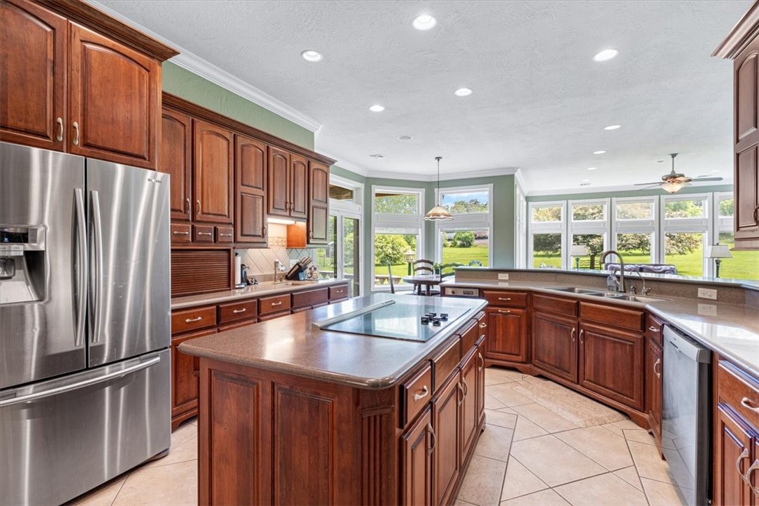 Dawn Hill C C Resort Rurban - Residential