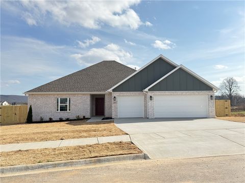 Photo of 201 W Gilpin Street, Farmington, AR 72730 (MLS # 1338472)