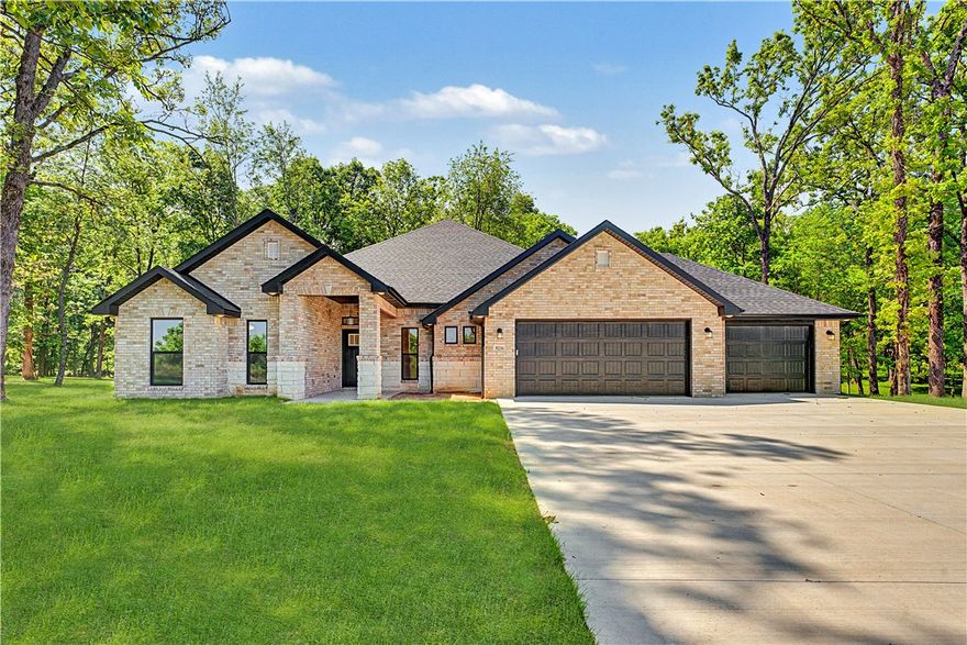 This plan features a 4-bedroom, 3-bathroom with over
2,500 square feet of living space, a formal dining room,
and a spacious family area for plenty of room to play and
dine. The primary suite includes two bathroom vanities,
walk-in closets, and a separate tub and shower. Also,
enjoy the open layout living area and a large single-level
island in the kitchen.
Taxes are subject to change based on new construction.