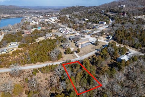 Unimproved Land in Eureka Springs AR Lot 11 Blue Water Drive 1.jpg