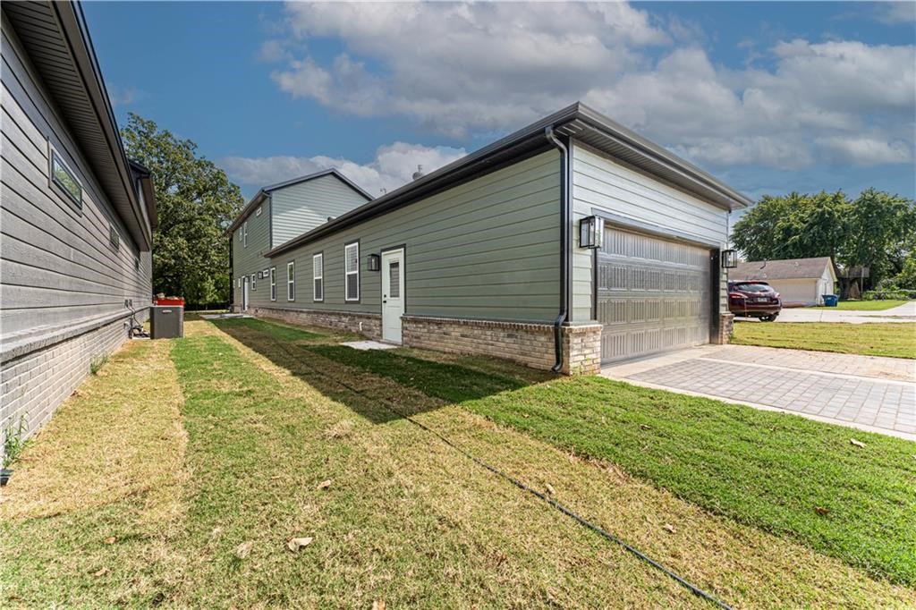 W A BURK'S ADD-BENTONVILLE - Residential