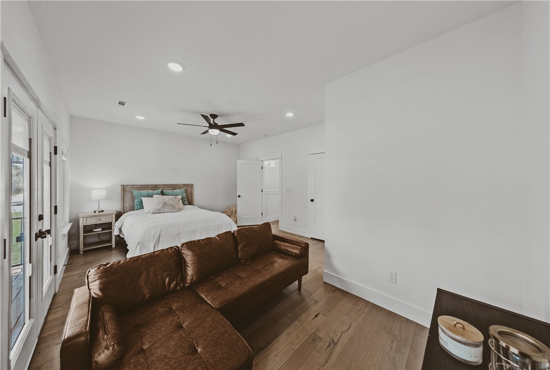 W A BURK'S ADD-BENTONVILLE - Residential
