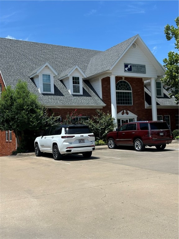 Perimeter Plaza Add - Commercial Lease