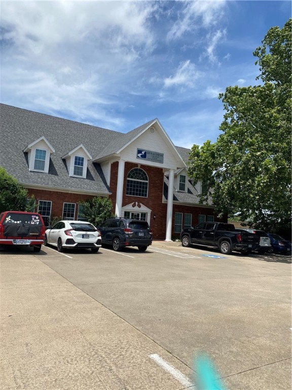 Perimeter Plaza Add - Commercial Lease