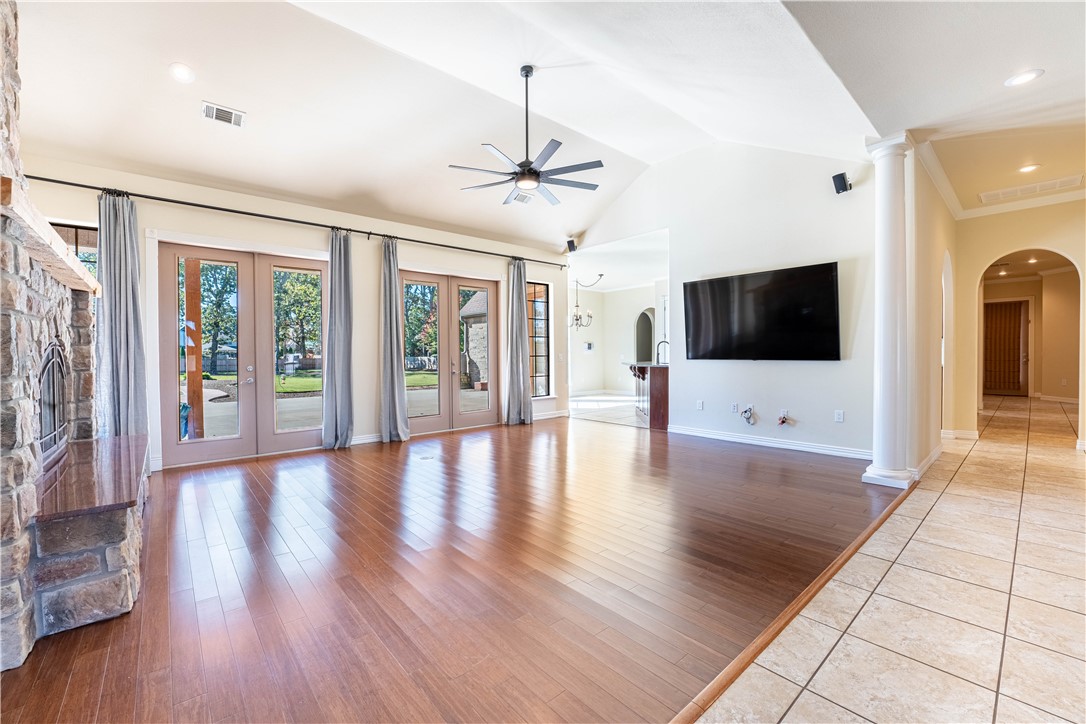 Ridgewood Sub Cave Spgs - Residential