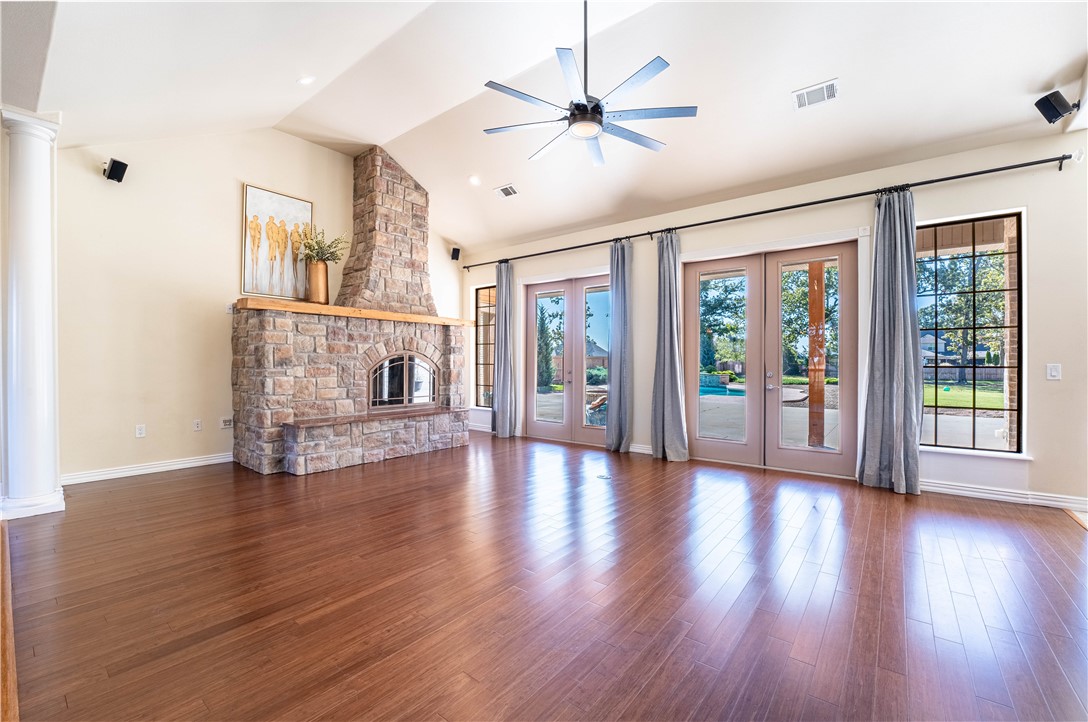 Ridgewood Sub Cave Spgs - Residential