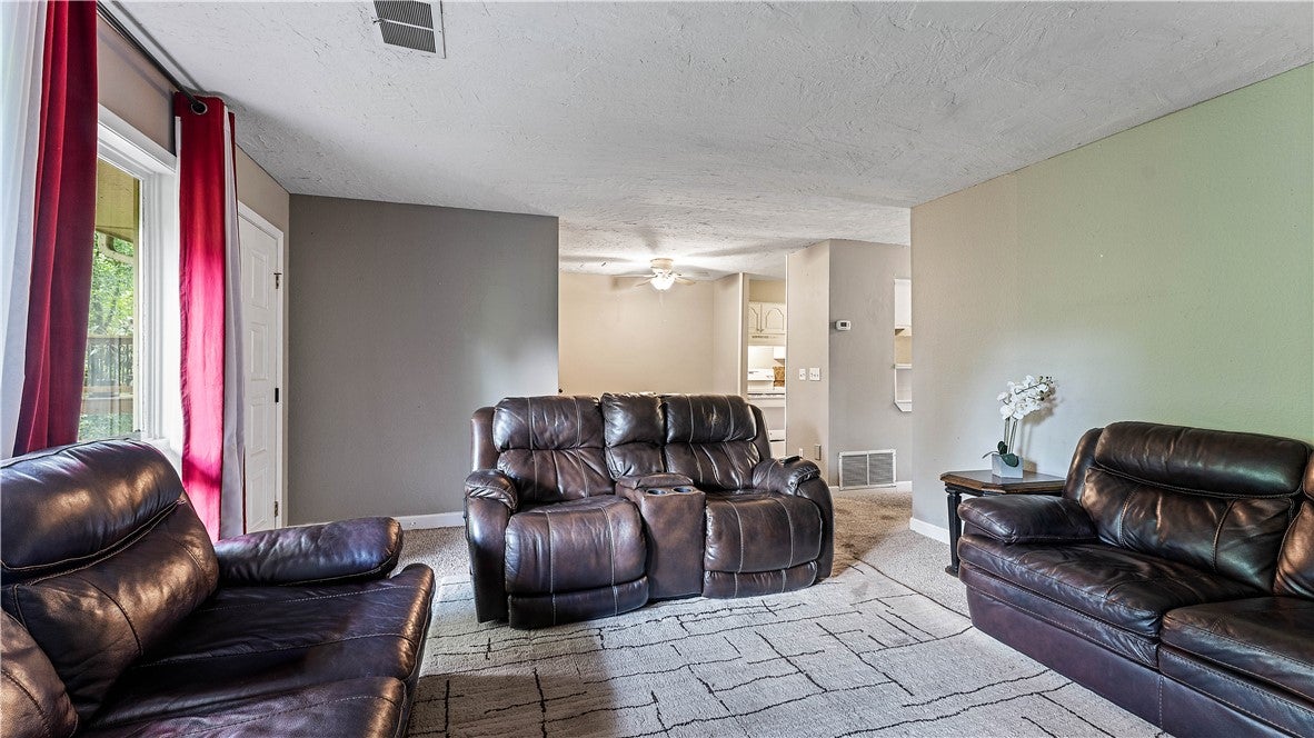 6 Dogwood Drive
