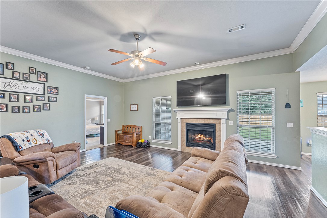 Standing Oaks Sub Blk Ii Pea Ridge - Residential