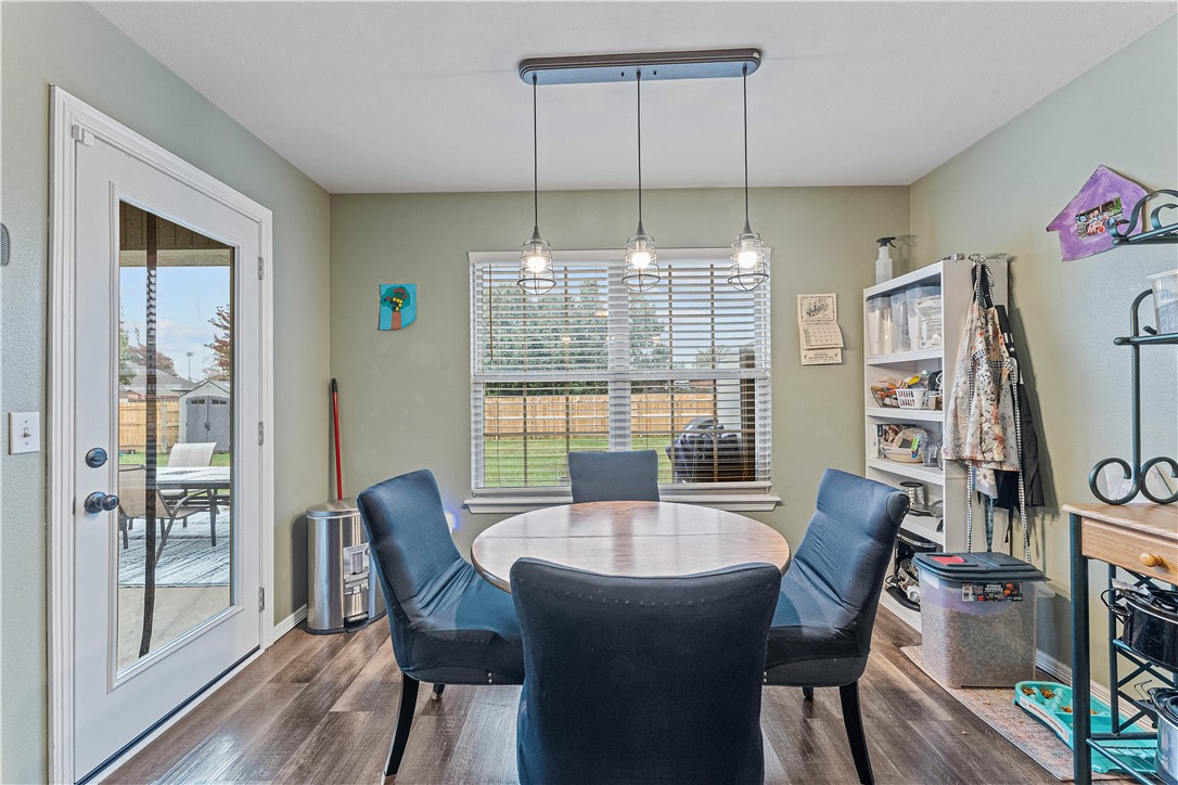 Standing Oaks Sub Blk Ii Pea Ridge - Residential