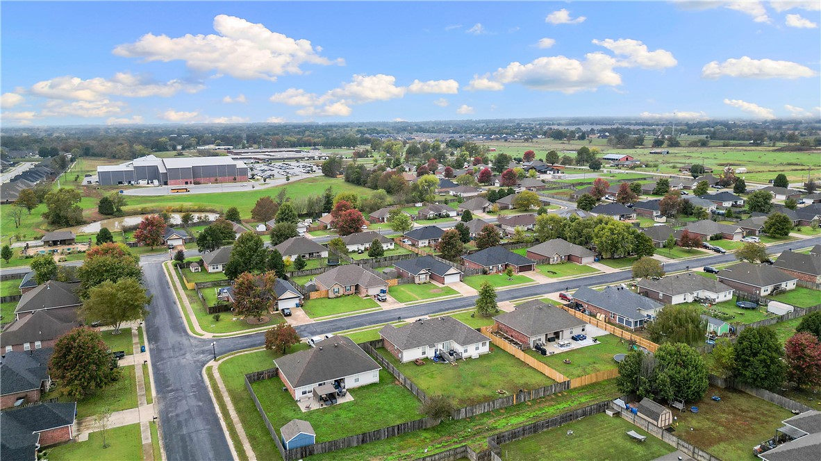 Standing Oaks Sub Blk Ii Pea Ridge - Residential